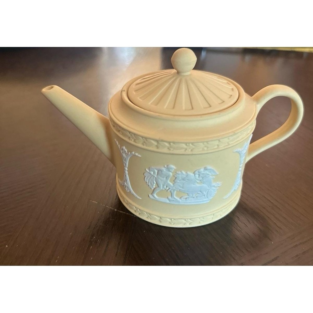 VTG Wedgwood Primrose Yellow Jasperware Ulysses Miniature Teapot Rare